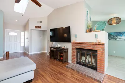 883 Glenwood Drive, Oceanside, CA 92057 - Photo 7