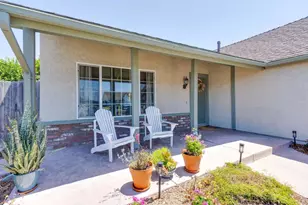 407 Dorsey Way, Vista, CA 92083 - Photo 3