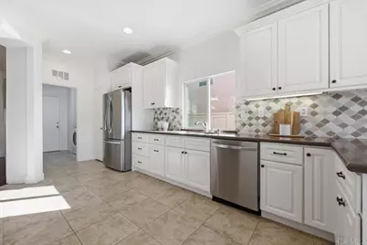 812 Avenida Abeja, San Marcos, CA 92069 - Photo 15
