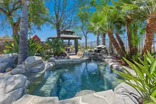 39912 Hillsboro Cir, Murrieta, CA 92562 - Photo 13