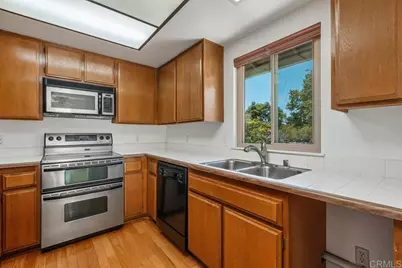 3150 Avenida Topanga, Carlsbad, CA 92009 - Photo 13