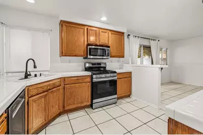857 Rock Ridge Court, Corona, CA 92878 - Photo 7