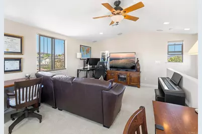 15549 New Park Ter, San Diego, CA 92127 - Photo 31