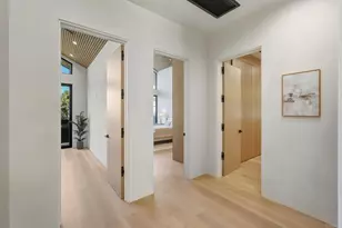 824 N Curson Ave, Los Angeles, CA 90046 - Photo 27