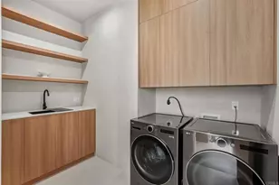 824 N Curson Ave, Los Angeles, CA 90046 - Photo 41