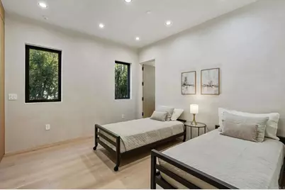 824 N Curson Avenue, Los Angeles, CA 90046 - Photo 37