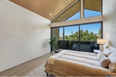 824 N Curson Avenue, Los Angeles, CA 90046 - Photo 33