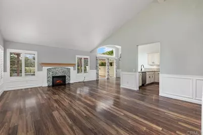 9046 Circle R Oaks Lane, Escondido, CA 92026 - Photo 7