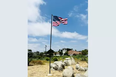 1060 Crest View Rd, Vista, CA 92081 - Photo 9