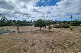 1060 Crestview Rd, Vista, CA 92081 - Photo 25