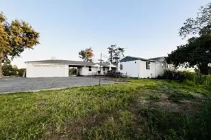 1060 Crestview Rd, Vista, CA 92081 - Photo 7