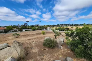1060 Crestview Rd, Vista, CA 92081 - Photo 27