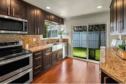 8151 Caminito Sonoma, La Jolla, CA 92037 - Photo 7