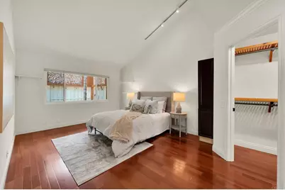 8151 Caminito Sonoma, La Jolla, CA 92037 - Photo 17