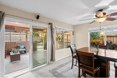 267 Hannalei Dr, Vista, CA 92083 - Photo 9