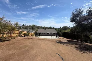 267 Hannalei Dr, Vista, CA 92083 - Photo 47