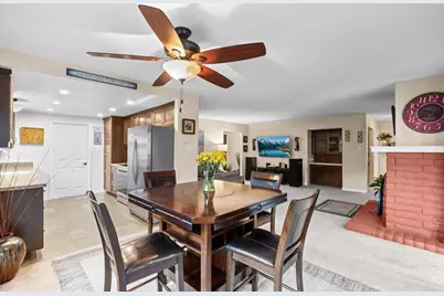 267 Hannalei Dr, Vista, CA 92083 - Photo 9