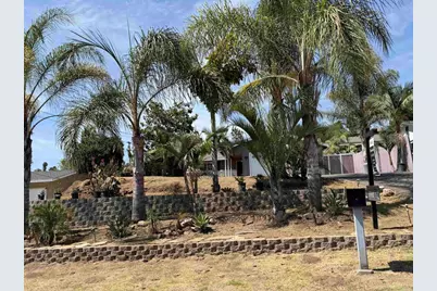 267 Hannalei Dr, Vista, CA 92083 - Photo 65