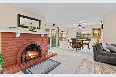 267 Hannalei Dr, Vista, CA 92083 - Photo 7