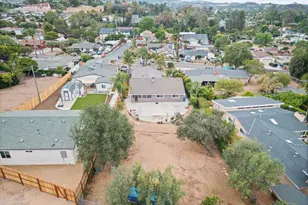 267 Hannalei Dr, Vista, CA 92083 - Photo 49
