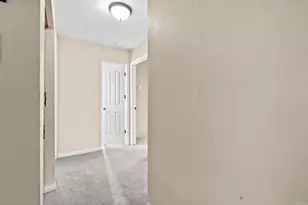 267 Hannalei Dr, Vista, CA 92083 - Photo 19