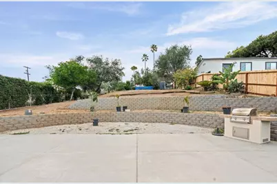 267 Hannalei Dr, Vista, CA 92083 - Photo 33