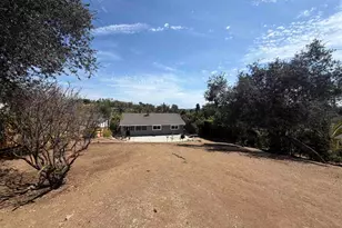 267 Hannalei Dr, Vista, CA 92083 - Photo 49