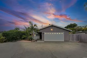 267 Hannalei Dr, Vista, CA 92083 - Photo 3