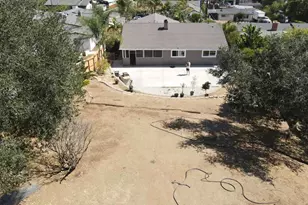 267 Hannalei Dr, Vista, CA 92083 - Photo 59