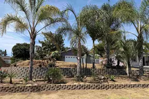 267 Hannalei Dr, Vista, CA 92083 - Photo 71