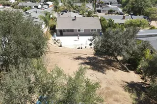 267 Hannalei Dr, Vista, CA 92083 - Photo 67