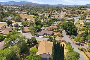 1336 Top Rail Ln, Escondido, CA 92027 - Photo 9