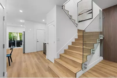 976 Sapphire Street, San Diego, CA 92109 - Photo 15
