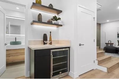 976 Sapphire Street, San Diego, CA 92109 - Photo 29