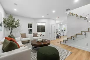 976 Sapphire St, San Diego, CA 92109 - Photo 13