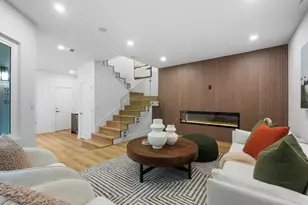 976 Sapphire St, San Diego, CA 92109 - Photo 11