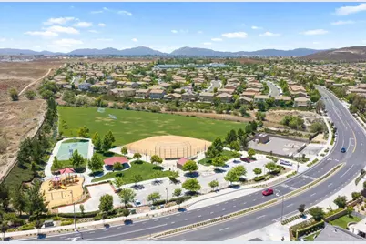 38098 Tranquila Ave, Murrieta, CA 92563 - Photo 43