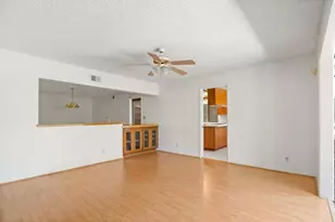 1060 Evergreen Ln, Vista, CA 92084 - Photo 15