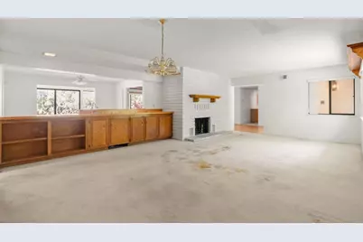 1060 Evergreen Lane, Vista, CA 92084 - Photo 7