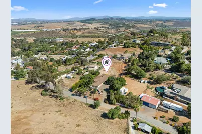 1060 Evergreen Lane, Vista, CA 92084 - Photo 37