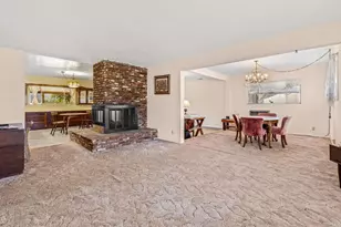 2721 Surrey Ln, Escondido, CA 92029 - Photo 5