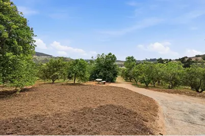 1765 Robinhood Road, Vista, CA 92084 - Photo 31