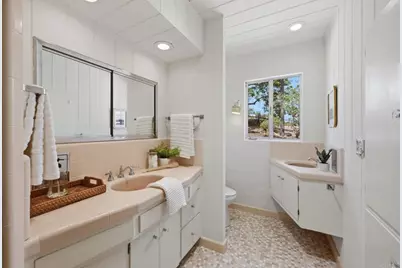 1765 Robinhood Road, Vista, CA 92084 - Photo 21