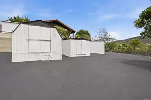 1765 Robinhood Rd, Vista, CA 92084 - Photo 33