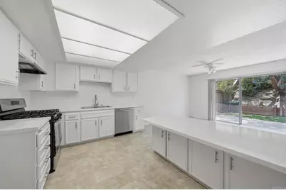 2839 Cazadero Drive, Carlsbad, CA 92009 - Photo 17