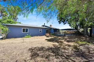 673 Monterey Ln, Vista, CA 92084 - Photo 3