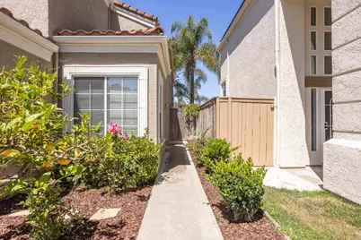 1575 Corte Daniel, Oceanside, CA 92056 - Photo 3
