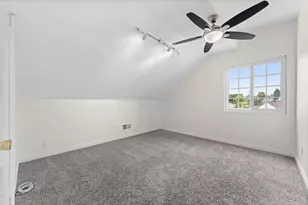939 Chablis Ln, Vista, CA 92083 - Photo 35