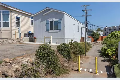 1045 E Vista Way #14, Vista, CA 92084 - Photo 3