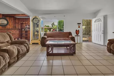 610 W 11th Avenue, Escondido, CA 92025 - Photo 5